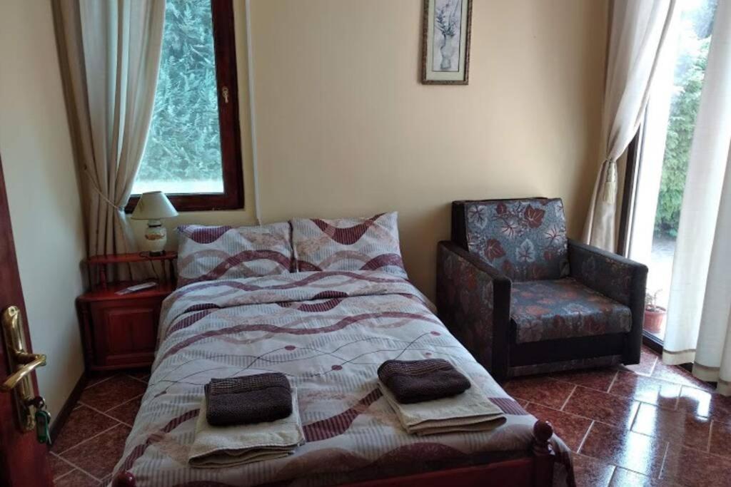 Guesthouse Oasis-Shabla Bagian luar foto
